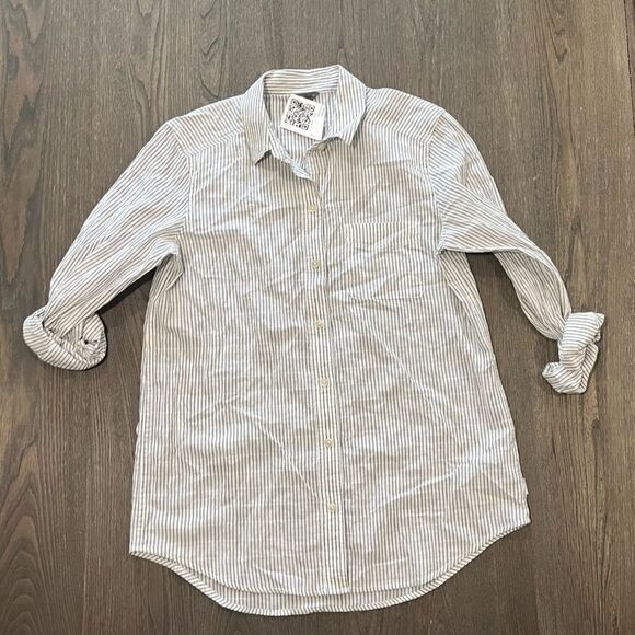 NWT Eddie Bauer White Gray Striped Button Down Collared Shirt Size S - Picture 1 of 3